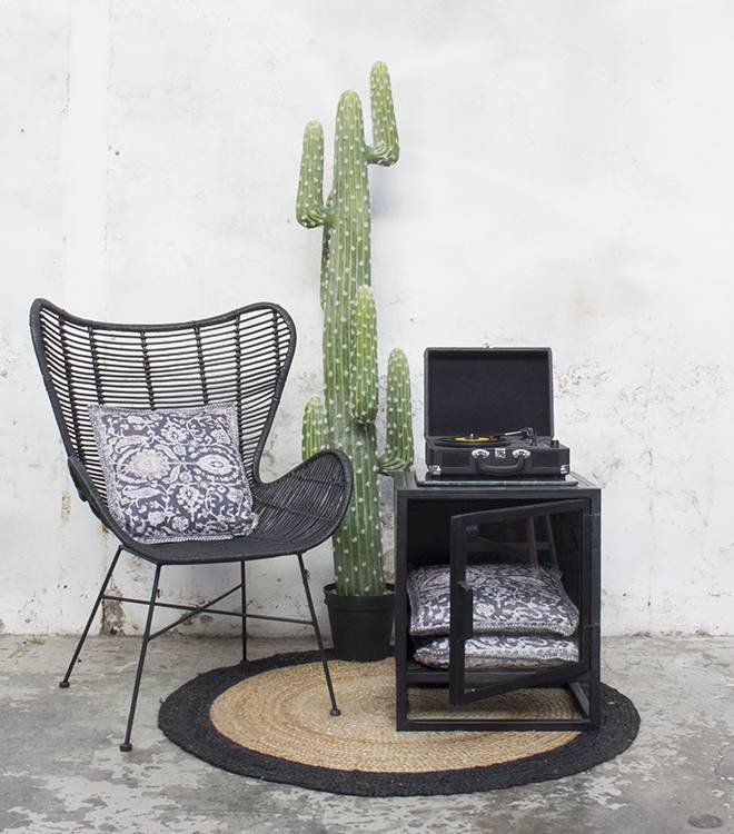 Egg Chair Rotan zwart – Mandenhuys -Speclialist in Riet en Rotan